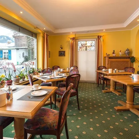 Garni Almenrausch Und Edelweiss 3* Γκάρμις-Παρτενκίρχεν