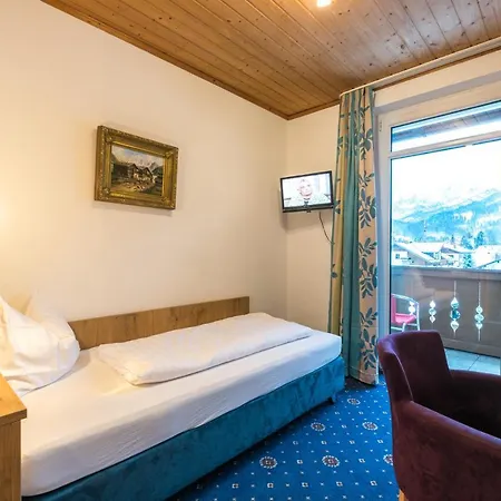 Garni Almenrausch Und Edelweiss Hotel