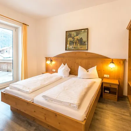 Garni Almenrausch Und Edelweiss 3*