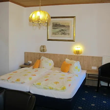 Garni Almenrausch Und Edelweiss 3* Γκάρμις-Παρτενκίρχεν