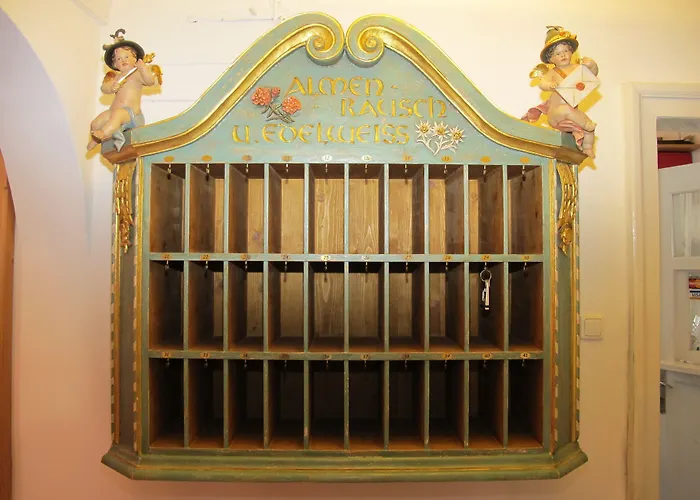 Garni Almenrausch Und Edelweiss 3*