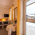 Hotel Garni Almenrausch Und Edelweiss 3*