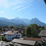 Garni Almenrausch Und Edelweiss Hotel 3*