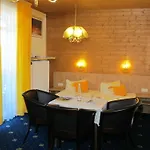 Hotel Garni Almenrausch Und Edelweiss 3*