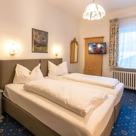 Garni Almenrausch Und Edelweiss 3* Garmisch-Partenkirchen
