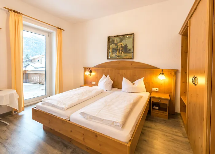 Garni Almenrausch Und Edelweiss Hotel