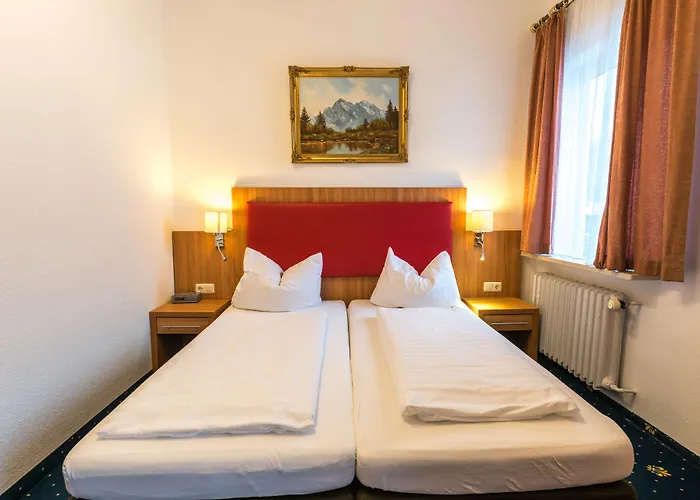 Garni Almenrausch Und Edelweiss Hotel