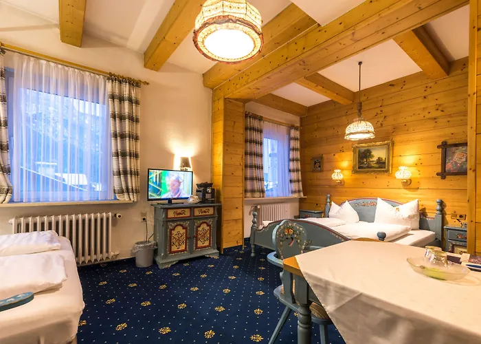 Garni Almenrausch Und Edelweiss Hotel 3*