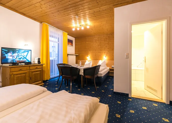 Garni Almenrausch Und Edelweiss 加爾米施-帕滕基興