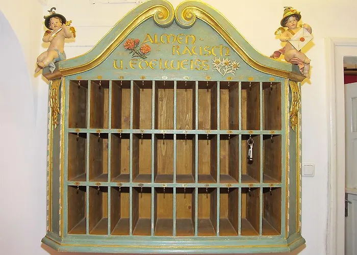 ホテル Garni Almenrausch Und Edelweiss ガルミッシュ・パルテンキルヒェン