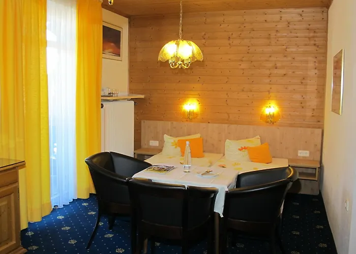 酒店 Garni Almenrausch Und Edelweiss 3*